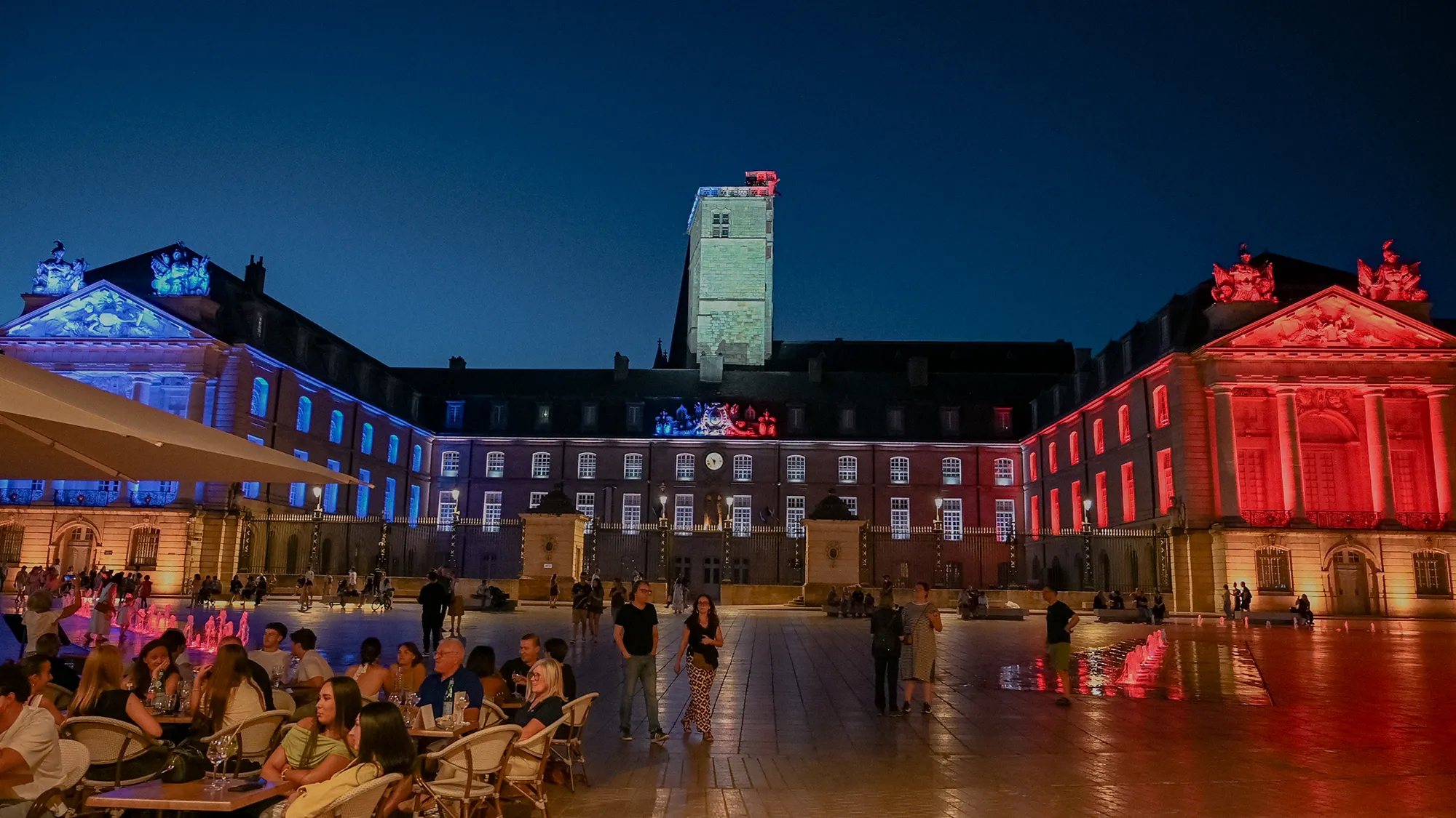Dijon – Coupe du monde 2026 – Place de la Libération – Palais des Ducs de Bourgogne (Hôtel de Ville) Dijon - Place de la Libération - Palais des Ducs de Bourgogne (Hôtel de Ville)