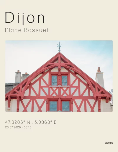 Vue sur la façade de la boutique Mulot et Petitjean, maison à colombages de Dijon